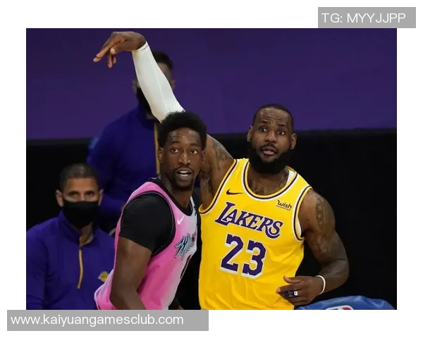 杰伦布朗首节表现起伏明显5投仅1中却抢下7篮板助攻2次失误3次